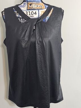 Nine West Women's Cutout Twist Front Sleeveless Top Size L Black Fully Lined